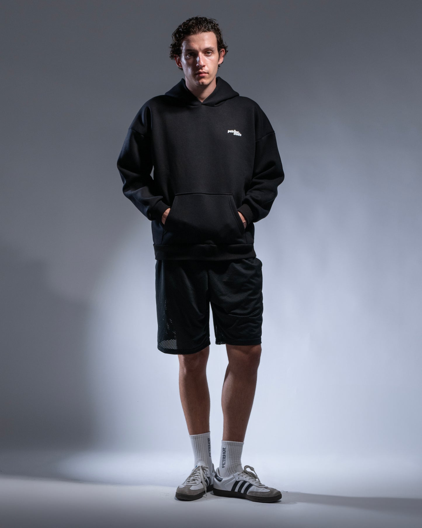 STRAWBERRY HOODIE BLACK