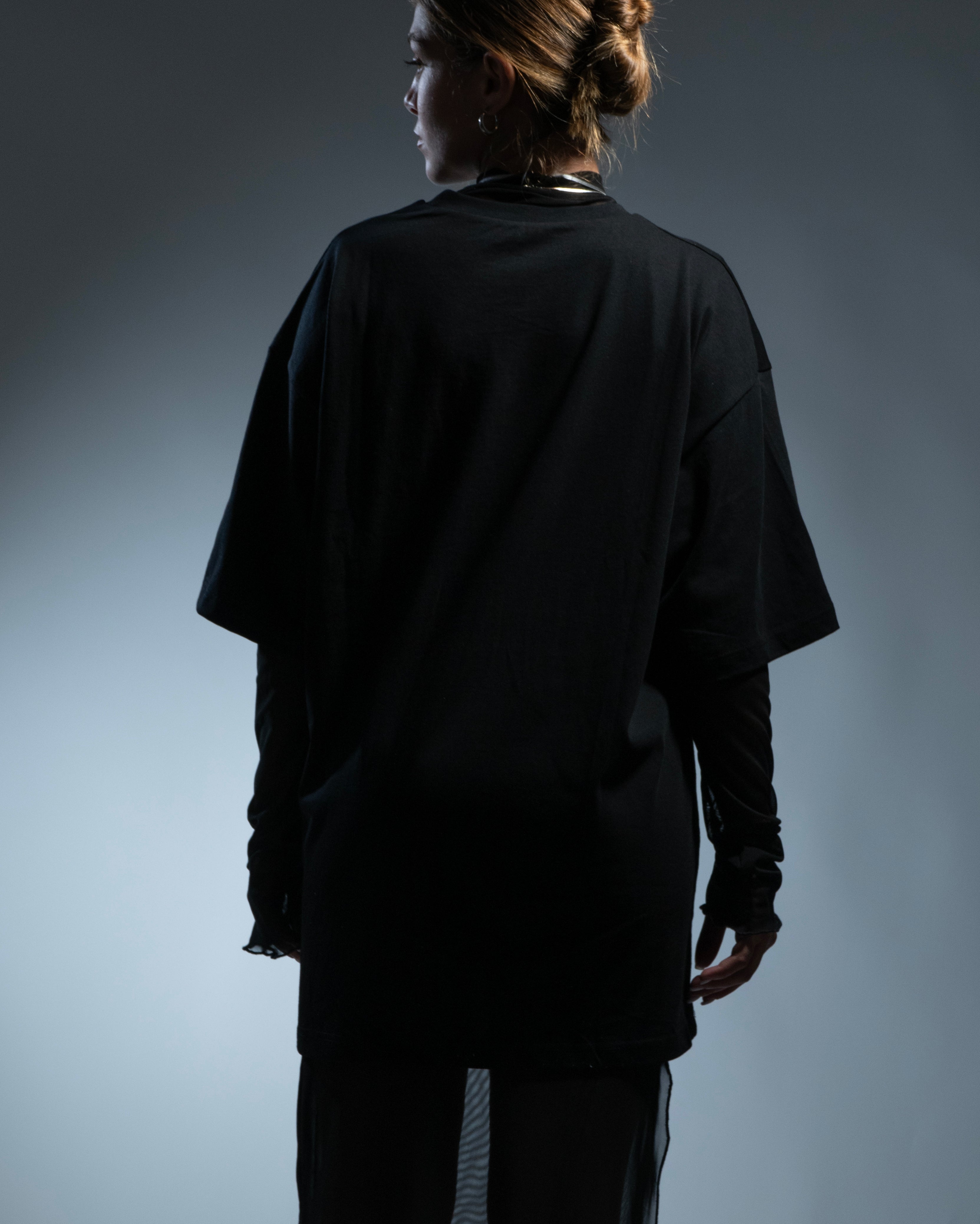 STRAWBERRY TEE BLACK