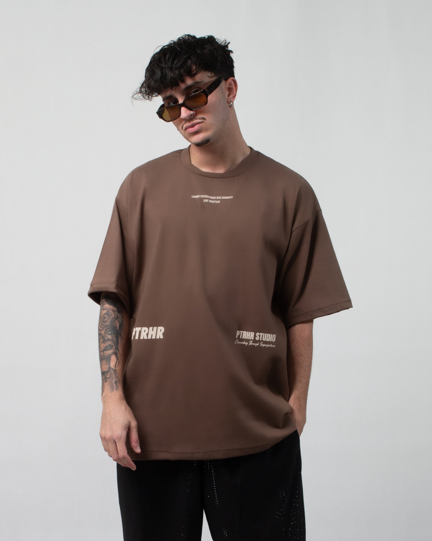 IMPERFECTIONS TEE BROWN