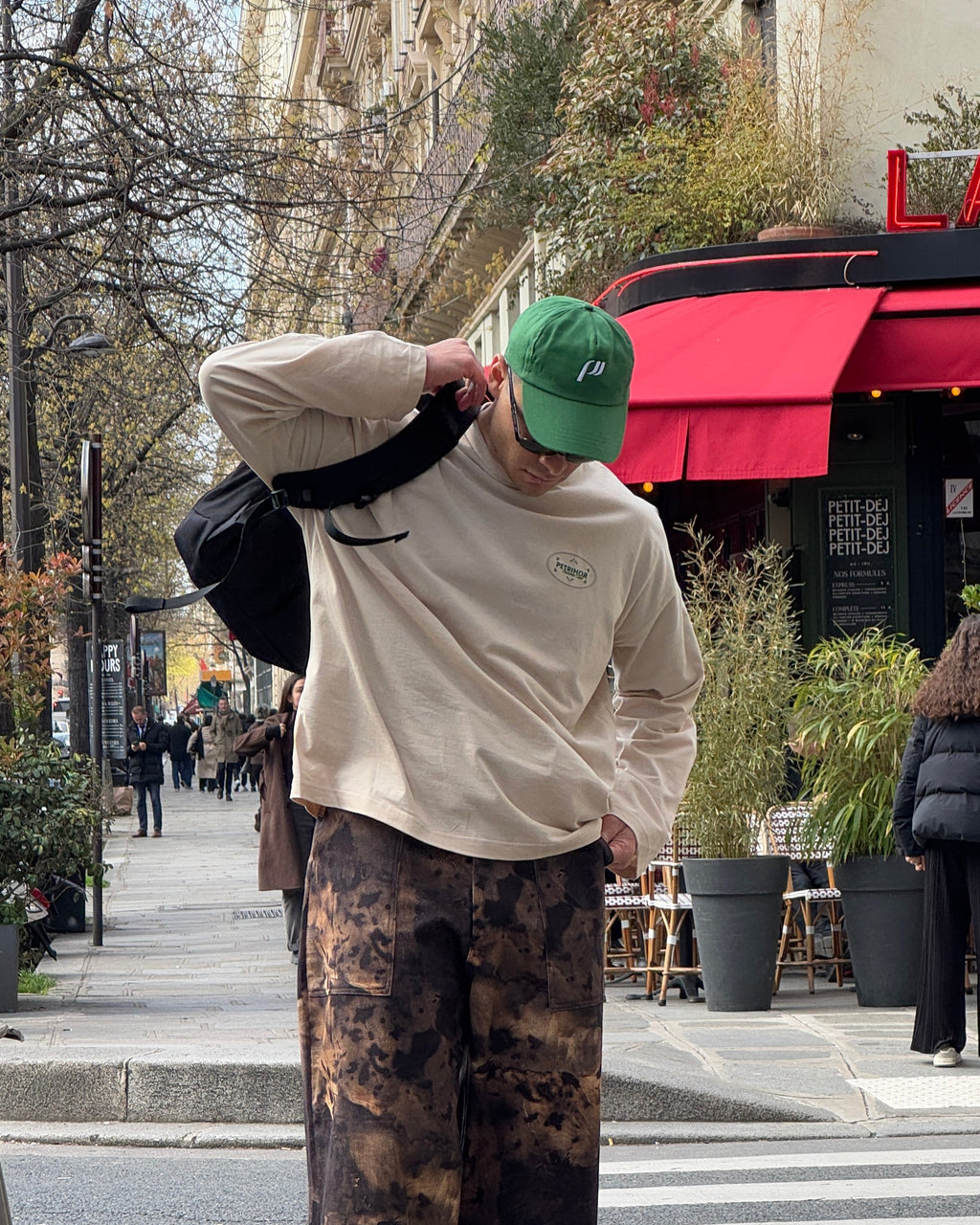 SUMMER CLUB BEIGE LONGSLEEVE