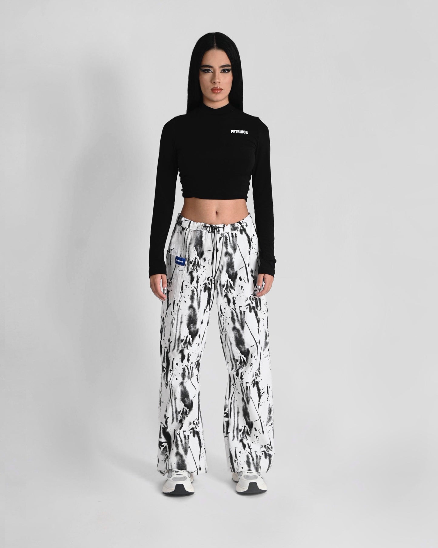 '' ROUTINE '' black long sleeve crop top