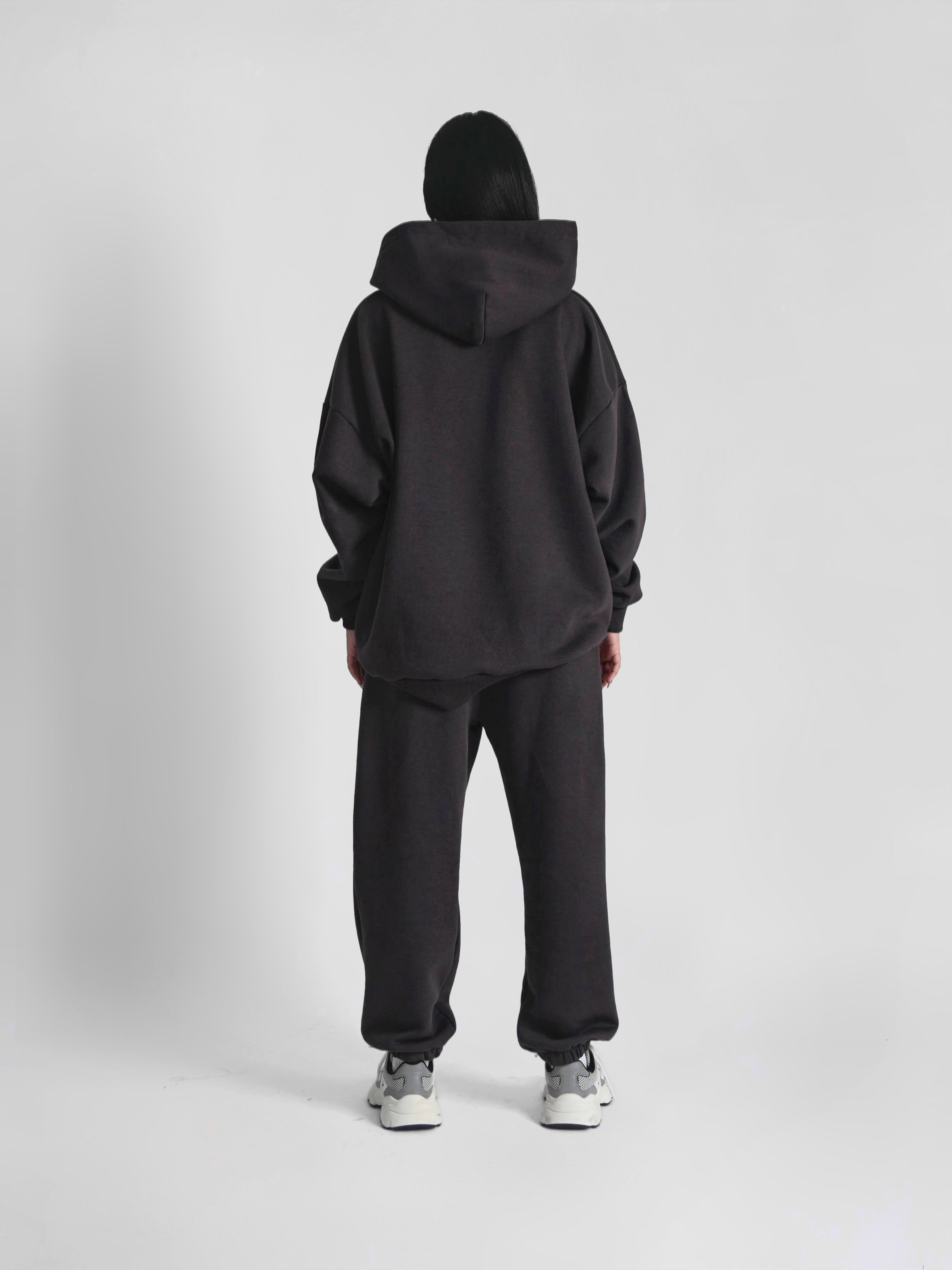 ''TRADEMARK'' sweatpants jogger in onyx