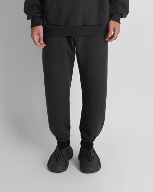 ''TRADEMARK'' sweatpants jogger in onyx